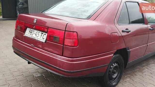 Червоний Сеат Toledo, об'ємом двигуна 1.8 л та пробігом 421 тис. км за 1200 $, фото 1 на Automoto.ua