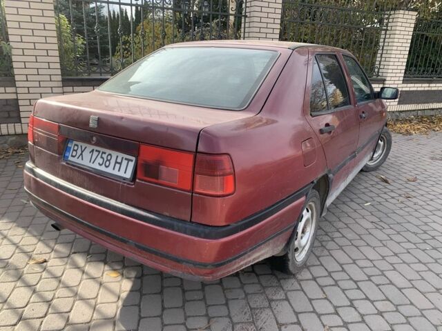 Сеат Toledo 1993 у Шепетовке на Automoto.ua Червоний Сеат Toledo, об'ємом двигуна 1.9 л та пробігом 415 тис. км за 950 $, фото 2 на Automoto.ua