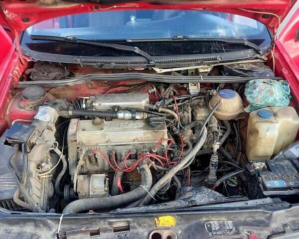 Сеат Toledo 1993 у Вінниці на Automoto.ua Червоний Сеат Toledo, об'ємом двигуна 2 л та пробігом 200 тис. км за 1500 $, фото 15 на Automoto.ua