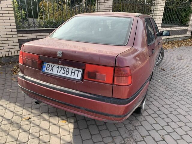 Сеат Toledo 1993 у Шепетовке на Automoto.ua Червоний Сеат Toledo, об'ємом двигуна 1.9 л та пробігом 415 тис. км за 950 $, фото 1 на Automoto.ua