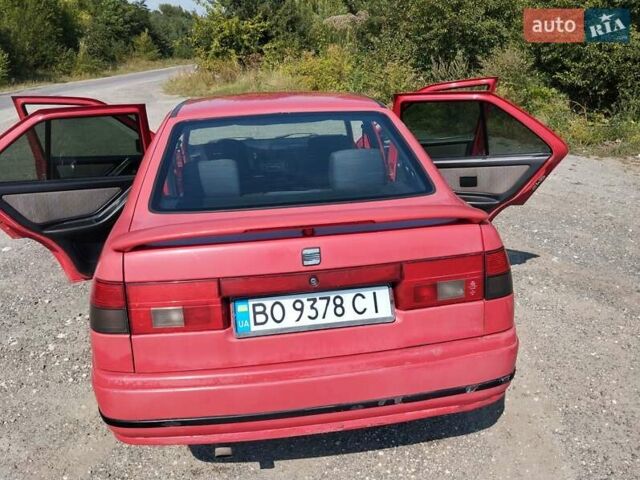 Красный Сеат Толедо, объемом двигателя 1.6 л и пробегом 309 тыс. км за 1350 $, фото 13 на Automoto.ua