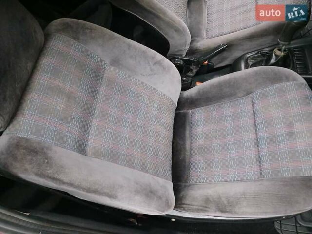 Червоний Сеат Toledo, об'ємом двигуна 1.9 л та пробігом 300 тис. км за 1550 $, фото 2 на Automoto.ua