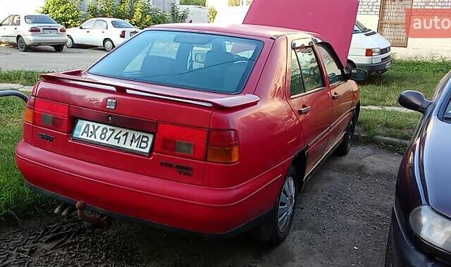 Червоний Сеат Toledo, об'ємом двигуна 1.9 л та пробігом 248 тис. км за 2000 $, фото 1 на Automoto.ua