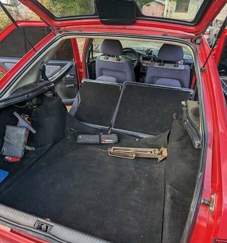 Червоний Сеат Toledo, об'ємом двигуна 1.6 л та пробігом 311 тис. км за 1600 $, фото 10 на Automoto.ua