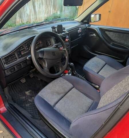 Червоний Сеат Toledo, об'ємом двигуна 1.6 л та пробігом 311 тис. км за 1600 $, фото 3 на Automoto.ua