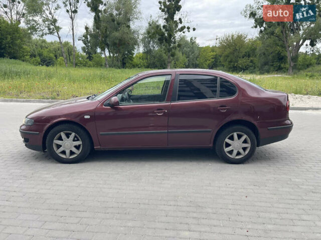 Красный Сеат Толедо, объемом двигателя 1.8 л и пробегом 423 тыс. км за 2950 $, фото 7 на Automoto.ua