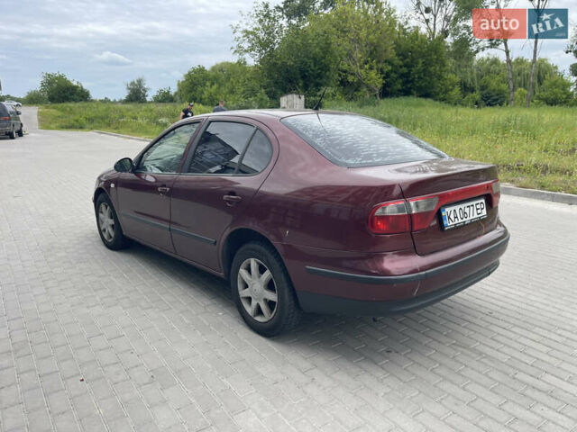 Красный Сеат Толедо, объемом двигателя 1.8 л и пробегом 423 тыс. км за 2950 $, фото 6 на Automoto.ua