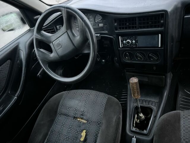 Червоний Сеат Toledo, об'ємом двигуна 1.6 л та пробігом 301 тис. км за 1200 $, фото 5 на Automoto.ua