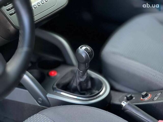 Сеат Толедо, объемом двигателя 1.6 л и пробегом 201 тыс. км за 4990 $, фото 14 на Automoto.ua