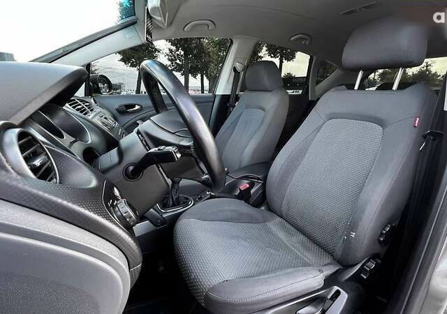 Сеат Толедо, объемом двигателя 1.6 л и пробегом 201 тыс. км за 4790 $, фото 17 на Automoto.ua