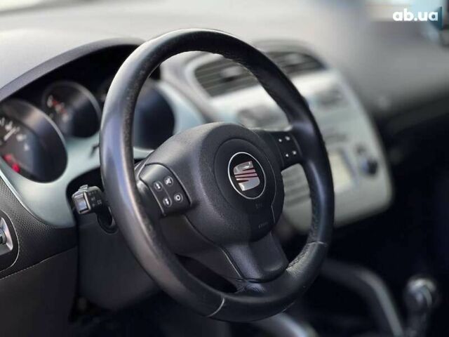 Сеат Толедо, объемом двигателя 1.6 л и пробегом 201 тыс. км за 4990 $, фото 13 на Automoto.ua