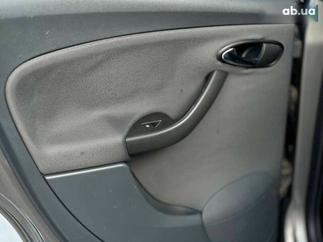 Сеат Толедо, объемом двигателя 1.6 л и пробегом 201 тыс. км за 4990 $, фото 27 на Automoto.ua