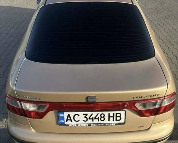 Желтый Сеат Толедо, объемом двигателя 2.3 л и пробегом 210 тыс. км за 3700 $, фото 1 на Automoto.ua