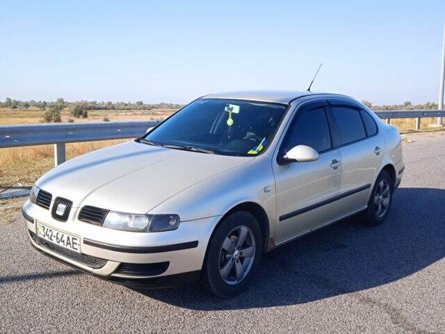 Жовтий Сеат Toledo, об'ємом двигуна 0.16 л та пробігом 310 тис. км за 3488 $, фото 4 на Automoto.ua