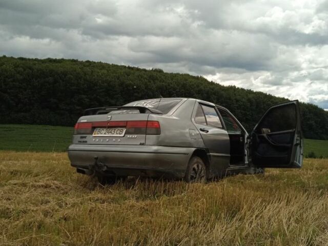 Серый Сеат Толедо, объемом двигателя 1.6 л и пробегом 3 тыс. км за 1000 $, фото 1 на Automoto.ua