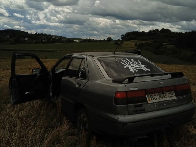 Серый Сеат Толедо, объемом двигателя 1.6 л и пробегом 3 тыс. км за 1000 $, фото 2 на Automoto.ua