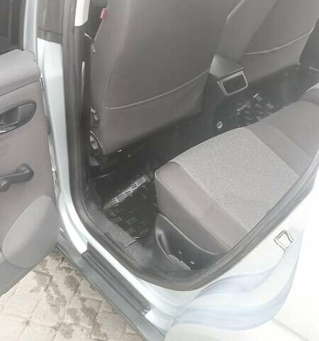 Серый Сеат Толедо, объемом двигателя 1.6 л и пробегом 228 тыс. км за 3700 $, фото 8 на Automoto.ua