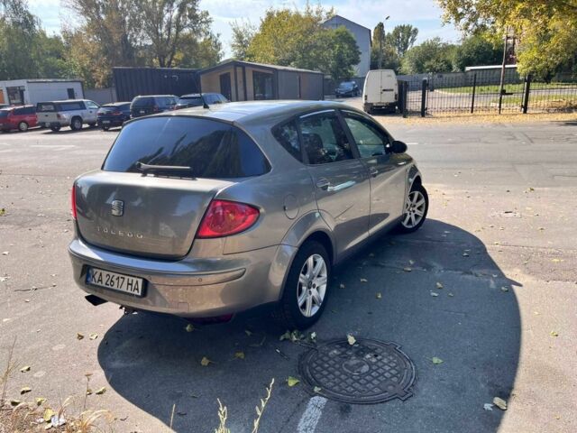 Сірий Сеат Toledo, об'ємом двигуна 2 л та пробігом 220 тис. км за 4500 $, фото 4 на Automoto.ua