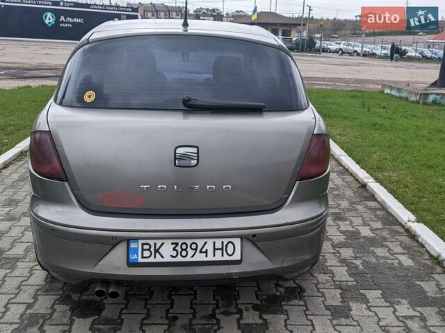 Серый Сеат Толедо, объемом двигателя 1.97 л и пробегом 238 тыс. км за 4000 $, фото 4 на Automoto.ua