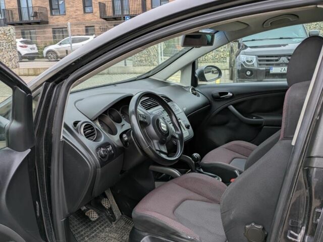 Серый Сеат Толедо, объемом двигателя 2 л и пробегом 300 тыс. км за 5200 $, фото 7 на Automoto.ua