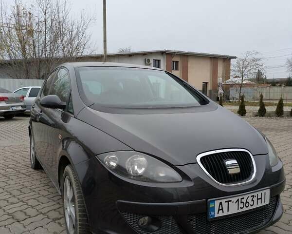 Сірий Сеат Toledo, об'ємом двигуна 2 л та пробігом 300 тис. км за 5200 $, фото 2 на Automoto.ua