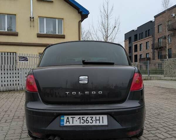 Сірий Сеат Toledo, об'ємом двигуна 2 л та пробігом 300 тис. км за 5200 $, фото 5 на Automoto.ua