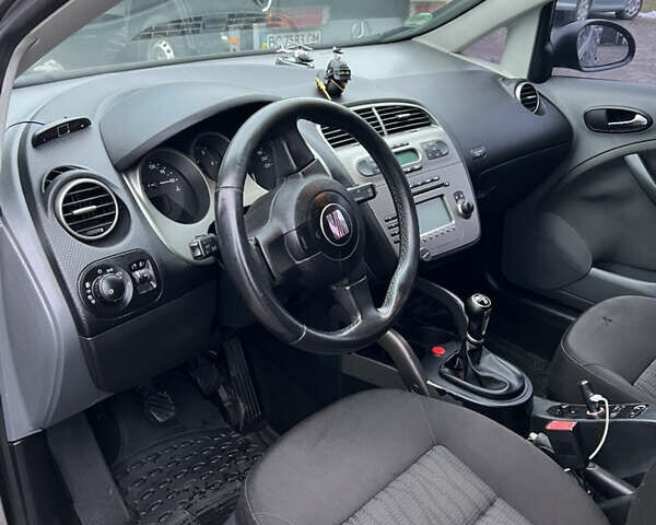 Сірий Сеат Toledo, об'ємом двигуна 1.9 л та пробігом 280 тис. км за 4990 $, фото 12 на Automoto.ua