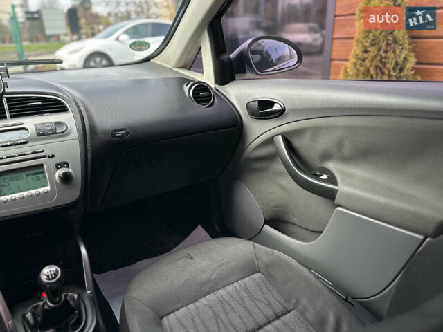 Серый Сеат Толедо, объемом двигателя 1.9 л и пробегом 287 тыс. км за 5099 $, фото 39 на Automoto.ua