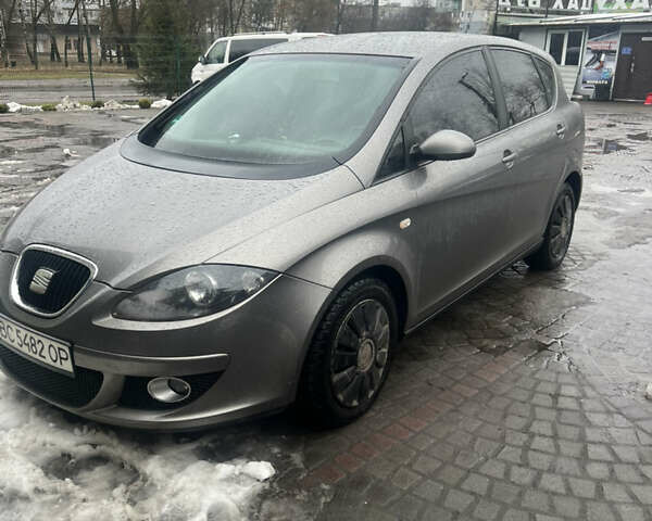 Серый Сеат Толедо, объемом двигателя 1.9 л и пробегом 280 тыс. км за 5000 $, фото 1 на Automoto.ua