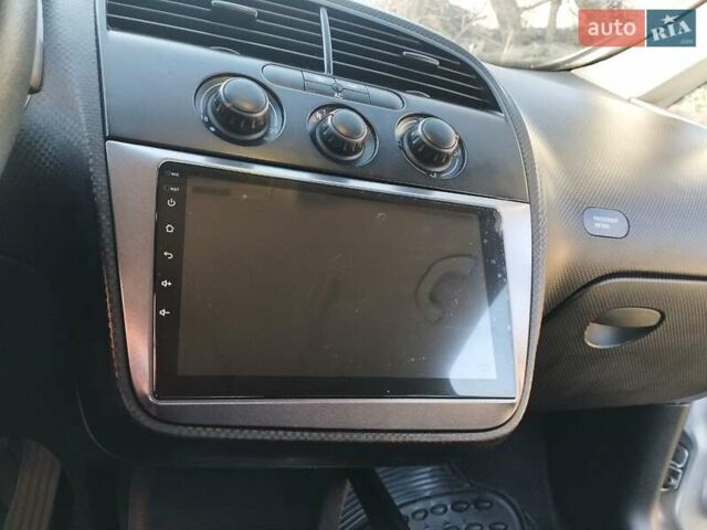 Сірий Сеат Toledo, об'ємом двигуна 1.6 л та пробігом 274 тис. км за 4950 $, фото 6 на Automoto.ua