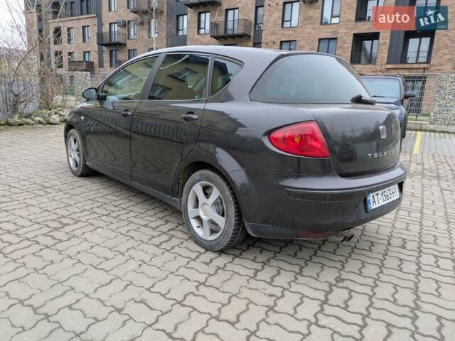 Сірий Сеат Toledo, об'ємом двигуна 2 л та пробігом 300 тис. км за 5200 $, фото 7 на Automoto.ua