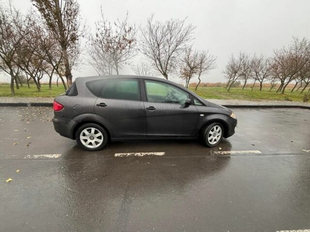 Серый Сеат Толедо, объемом двигателя 1.9 л и пробегом 300 тыс. км за 2200 $, фото 3 на Automoto.ua