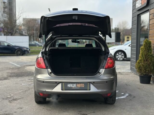 Серый Сеат Толедо, объемом двигателя 1.9 л и пробегом 287 тыс. км за 5099 $, фото 6 на Automoto.ua