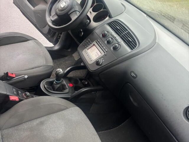 Серый Сеат Толедо, объемом двигателя 1.9 л и пробегом 300 тыс. км за 2200 $, фото 8 на Automoto.ua