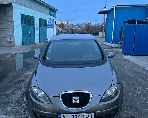 Серый Сеат Толедо, объемом двигателя 2 л и пробегом 329 тыс. км за 4700 $, фото 1 на Automoto.ua