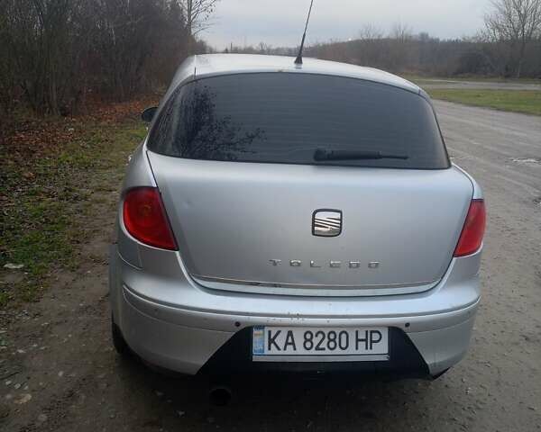 Серый Сеат Толедо, объемом двигателя 1.6 л и пробегом 436 тыс. км за 4600 $, фото 1 на Automoto.ua