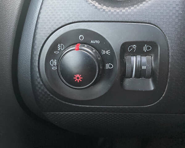 Сірий Сеат Toledo, об'ємом двигуна 1.6 л та пробігом 196 тис. км за 4100 $, фото 12 на Automoto.ua