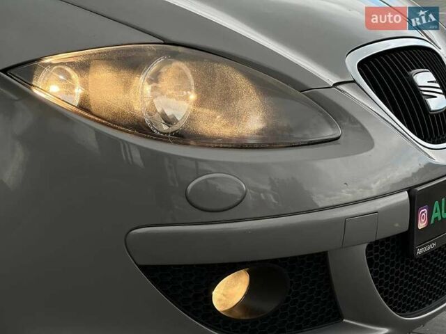 Серый Сеат Толедо, объемом двигателя 1.6 л и пробегом 201 тыс. км за 4990 $, фото 1 на Automoto.ua