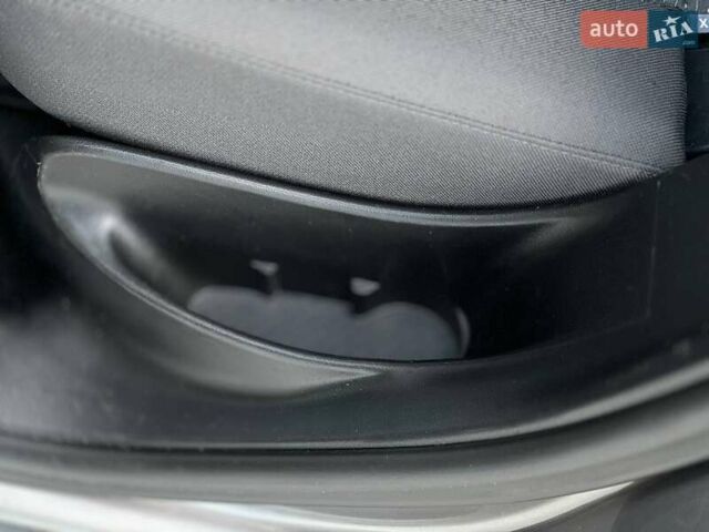 Серый Сеат Толедо, объемом двигателя 1.6 л и пробегом 201 тыс. км за 4790 $, фото 31 на Automoto.ua