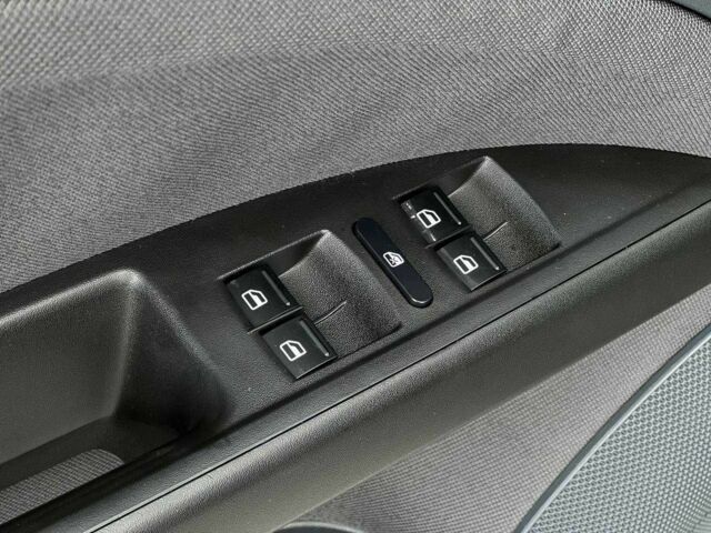 Сірий Сеат Toledo, об'ємом двигуна 1.6 л та пробігом 201 тис. км за 4990 $, фото 10 на Automoto.ua