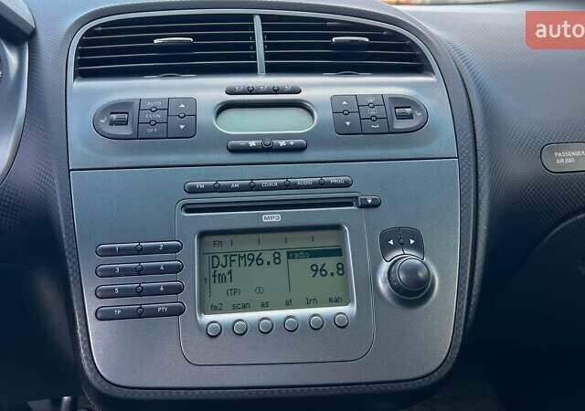 Серый Сеат Толедо, объемом двигателя 1.6 л и пробегом 201 тыс. км за 4790 $, фото 19 на Automoto.ua