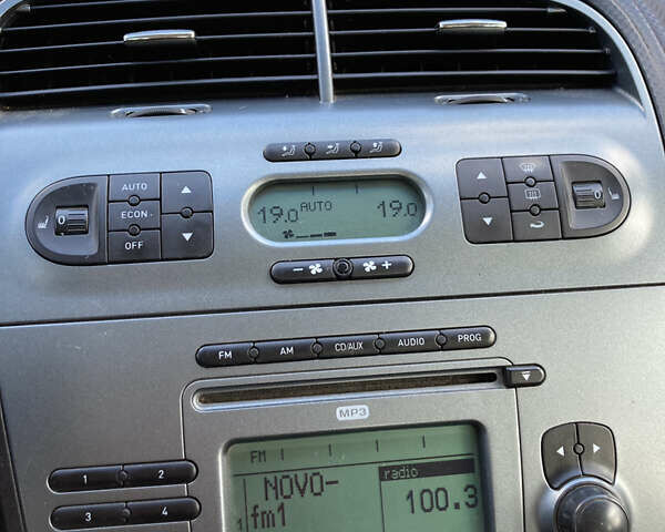 Сірий Сеат Toledo, об'ємом двигуна 1.6 л та пробігом 196 тис. км за 4100 $, фото 13 на Automoto.ua