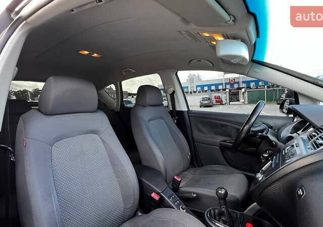 Серый Сеат Толедо, объемом двигателя 1.6 л и пробегом 201 тыс. км за 4990 $, фото 46 на Automoto.ua