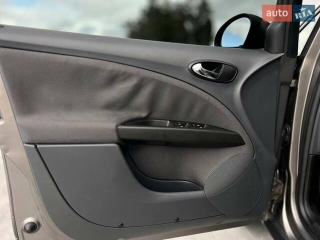 Сірий Сеат Toledo, об'ємом двигуна 1.6 л та пробігом 201 тис. км за 4790 $, фото 11 на Automoto.ua