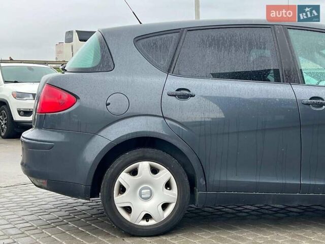Сірий Сеат Toledo, об'ємом двигуна 1.6 л та пробігом 217 тис. км за 4990 $, фото 8 на Automoto.ua