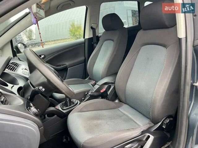 Сірий Сеат Toledo, об'ємом двигуна 1.6 л та пробігом 217 тис. км за 4990 $, фото 15 на Automoto.ua