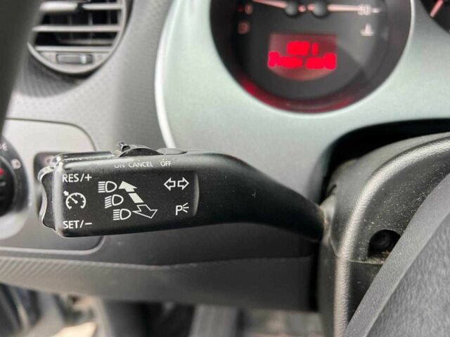 Сірий Сеат Toledo, об'ємом двигуна 1.6 л та пробігом 217 тис. км за 4990 $, фото 22 на Automoto.ua