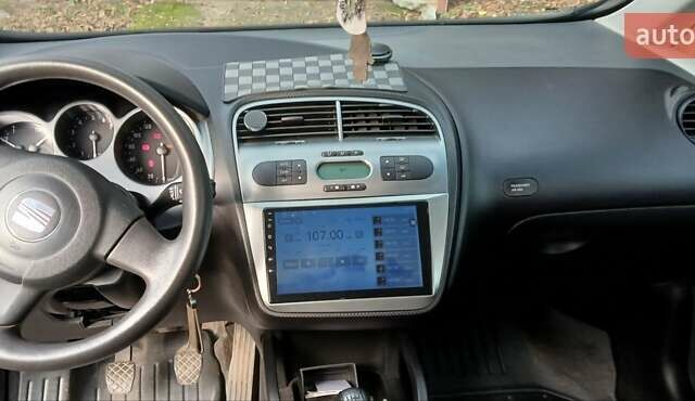 Серый Сеат Толедо, объемом двигателя 1.6 л и пробегом 129 тыс. км за 6500 $, фото 16 на Automoto.ua