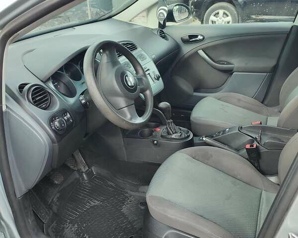 Серый Сеат Толедо, объемом двигателя 1.6 л и пробегом 271 тыс. км за 5300 $, фото 17 на Automoto.ua