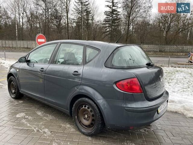 Серый Сеат Толедо, объемом двигателя 0 л и пробегом 150 тыс. км за 5000 $, фото 1 на Automoto.ua